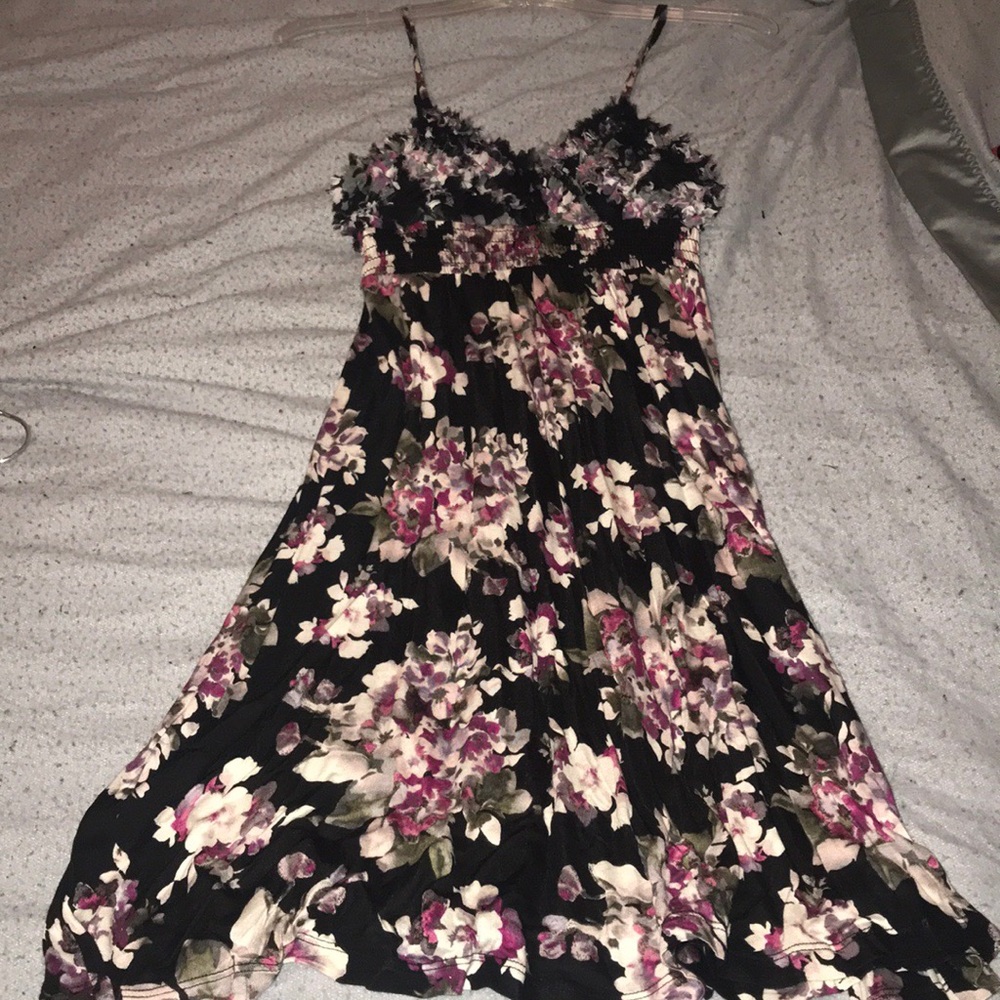 Beautiful floral dress 🌸